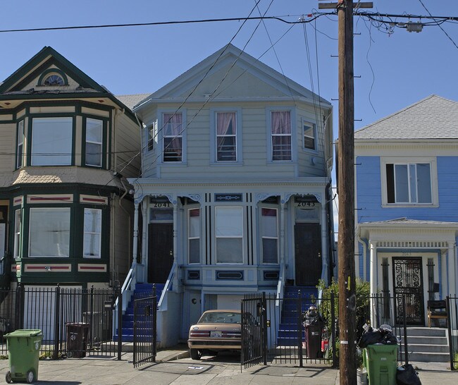 2041-2043 Market St in Oakland, CA - Foto de edificio - Building Photo