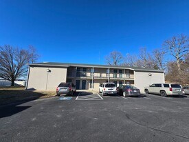 854 State Rte D in Osage Beach, MO - Building Photo