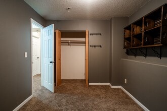 5961 Springfield Rd in Rapid City, SD - Building Photo - Building Photo