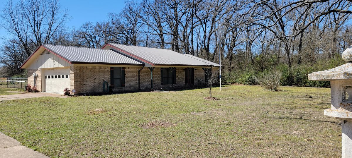 1701 VZ County Rd 1803 in Grand Saline, TX - Building Photo