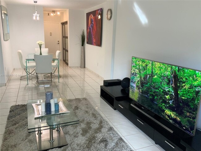 1130 11th St in Miami Beach, FL - Building Photo - Building Photo