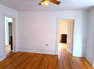 432 Highland Ave SW, Unit C in Roanoke, VA - Building Photo - Building Photo