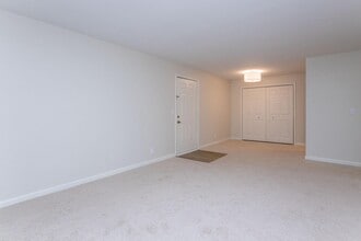 Western Hills Apartments in Nashville, TN - Foto de edificio - Building Photo