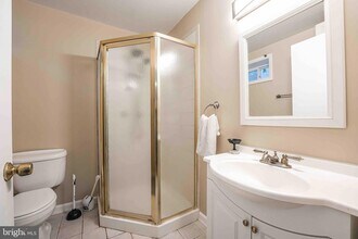 6809 Weaver Ave, Unit B in McLean, VA - Building Photo - Building Photo