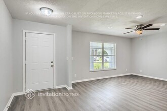 8146 Chaucer Ct in Jacksonville, FL - Building Photo - Building Photo