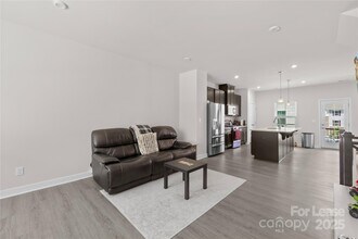 9338 Mallard Mls Dr in Charlotte, NC - Building Photo - Building Photo
