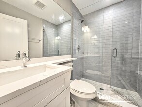 3937 N Janssen Ave in Chicago, IL - Building Photo - Building Photo