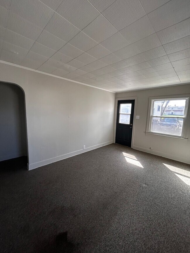 2241 New Haven Ave in Fort Wayne, IN - Building Photo - Building Photo
