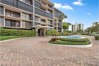 225 S Beach Rd-Unit -401 in Jupiter, FL - Building Photo - Building Photo