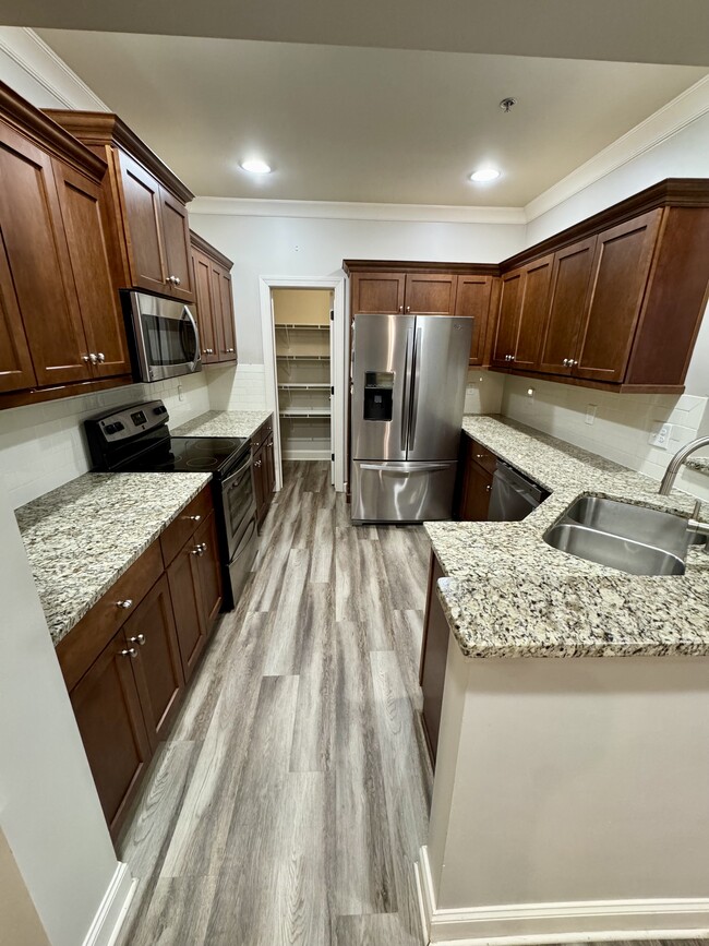 3038 Massey Rd, Unit 302 in Vestavia Hills, AL - Building Photo - Building Photo