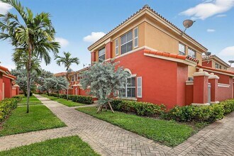 6103 NW 116 Pl in Doral, FL - Building Photo - Building Photo
