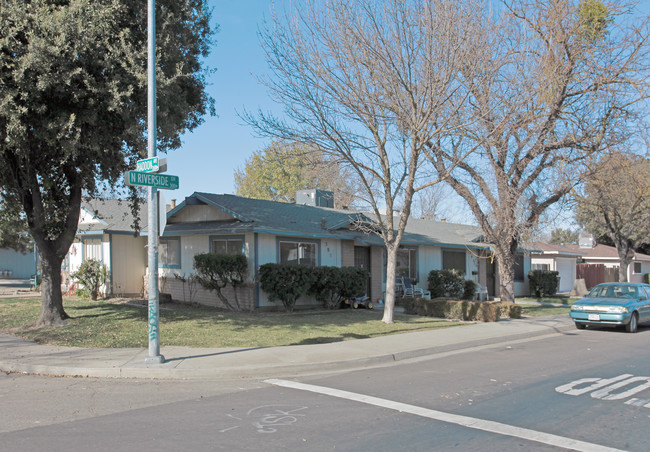 2525 Haddon Ave in Modesto, CA - Building Photo - Building Photo