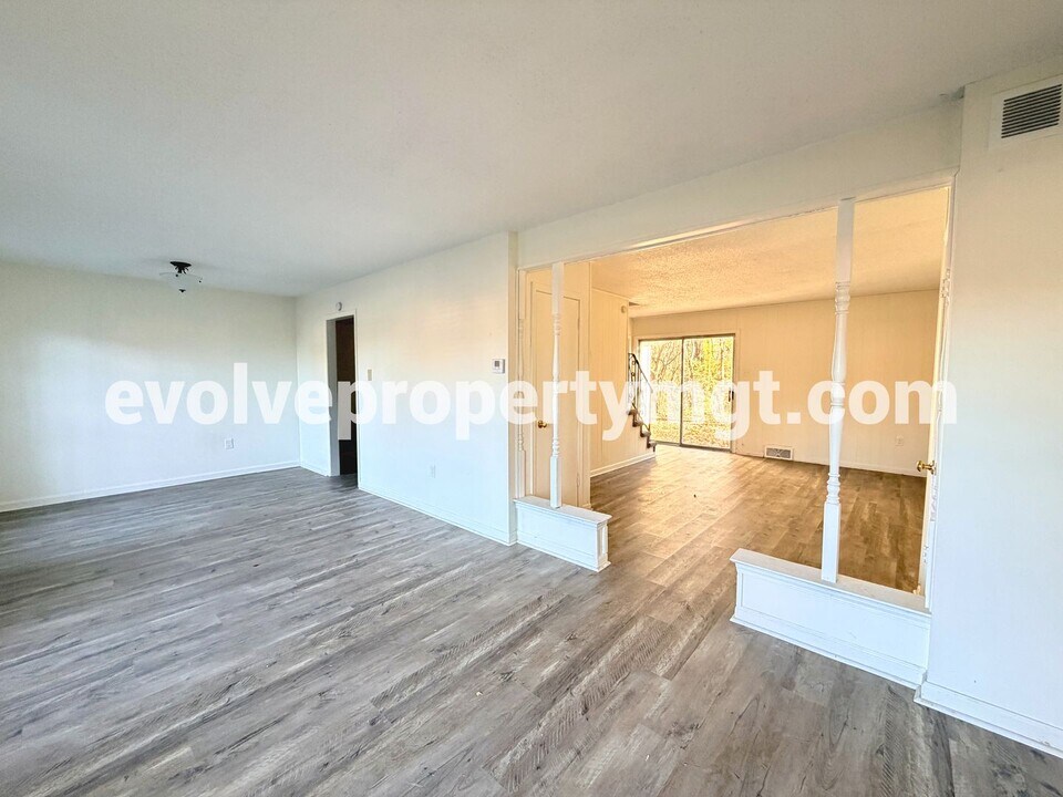 3886 Camelia Cove in Memphis, TN - Building Photo