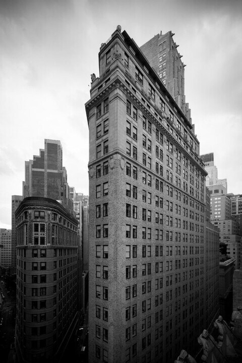 63-67 Wall St in New York, NY - Building Photo