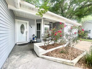114 Summit Ct in Niceville, FL - Foto de edificio - Building Photo