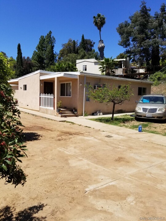 1738 Canyon Rd in Spring Valley, CA - Building Photo