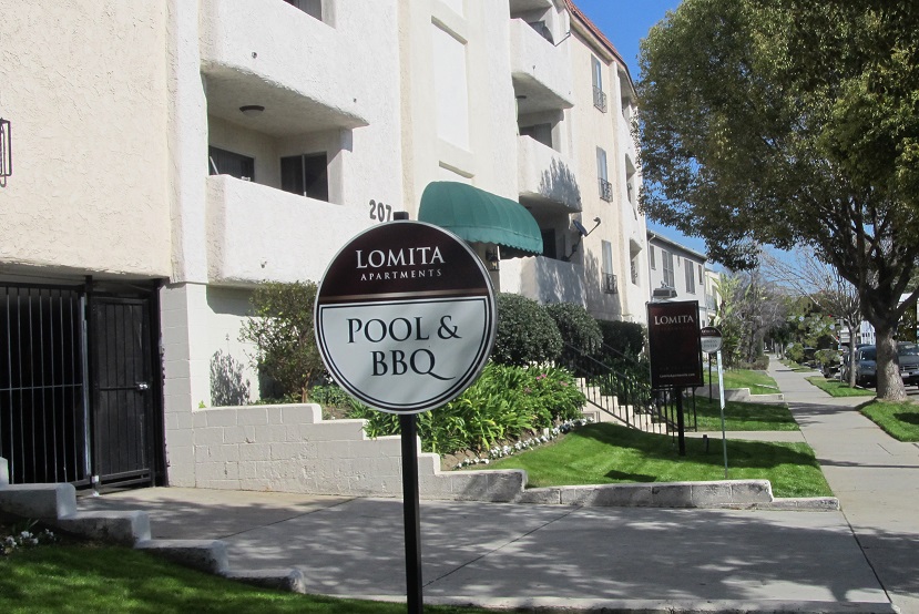 Lomita Apartments in Glendale, CA - Foto de edificio