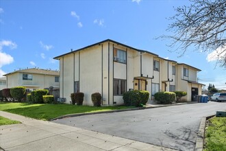 545 Penitencia St in Milpitas, CA - Building Photo - Building Photo