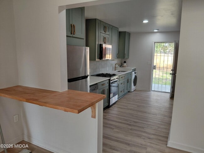 344 Blossom Ave in Macon, GA - Building Photo - Building Photo