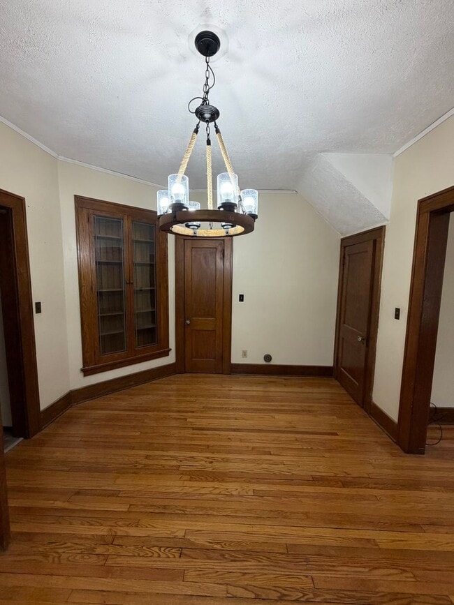 property at 316 N Sycamore St