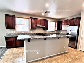 1657 Yellow Tulip Pl in Henderson, NV - Building Photo - Building Photo