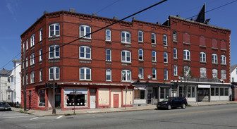 1270-1288 Pleasant St in Fall River, MA - Building Photo