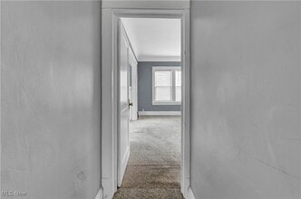 1290 Hall Ave in Lakewood, OH - Building Photo - Building Photo