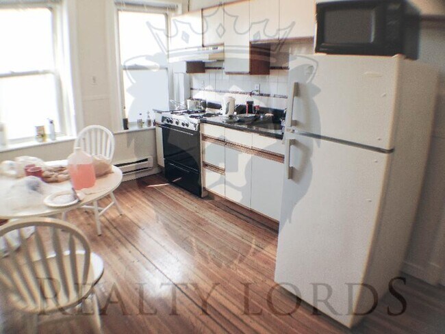 28 Harvard Ave in Boston, MA - Building Photo - Building Photo