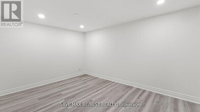 505 Ortono Ave in Oshawa, ON - Building Photo - Building Photo