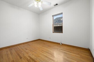 613 W 43rd Pl in Chicago, IL - Building Photo - Building Photo