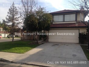 8101 Fawn St in Bakersfield, CA - Building Photo - Building Photo