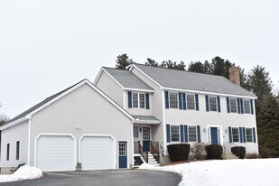 41 Christmas Tree Ln in Milford, NH - Building Photo