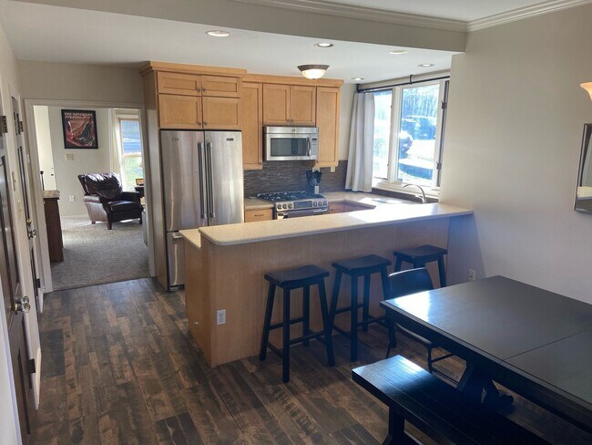 property at 105 S High St
