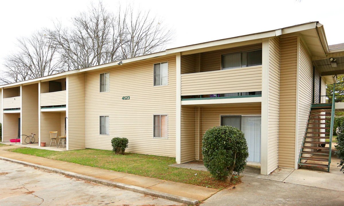 Garden Gate Apartments in Huntsville, AL - Building Photo