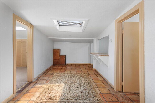 2308 Woolsey St in Berkeley, CA - Building Photo - Building Photo