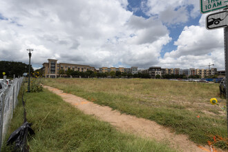 Parkside at Mueller in Austin, TX - Foto de edificio - Building Photo