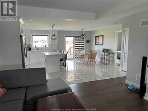 745 Faleria St in Lakeshore, ON - Building Photo - Building Photo