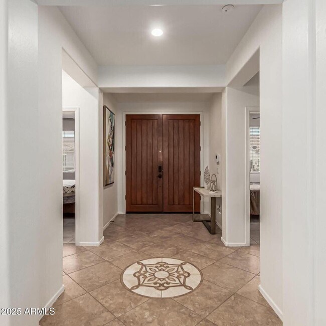 7242 W Donner Dr in Phoenix, AZ - Building Photo - Building Photo