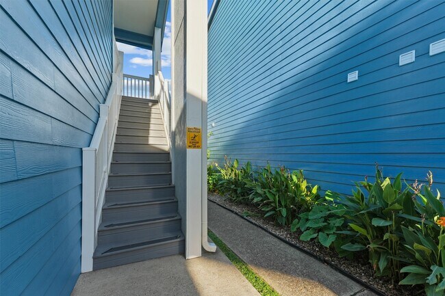 3506 Cove View Blvd in Galveston, TX - Building Photo - Building Photo