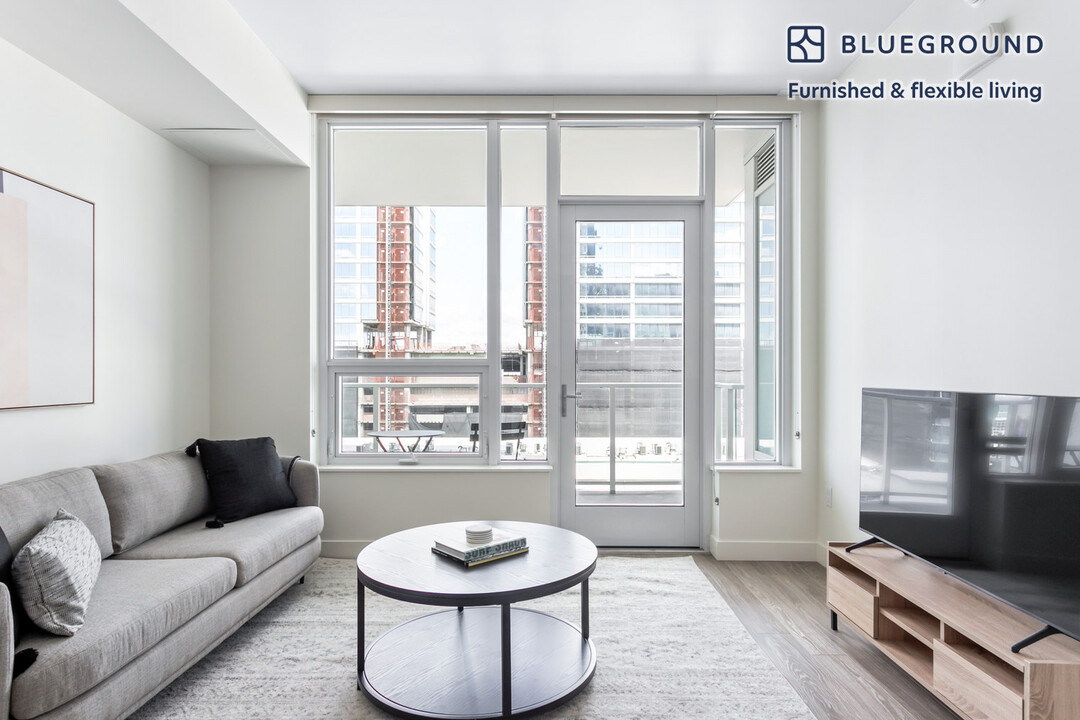 1133 S Hope St, Unit FL8-ID734 in Los Angeles, CA - Building Photo