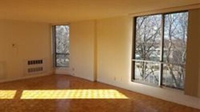 44 Washington St in Brookline, MA - Building Photo - Building Photo