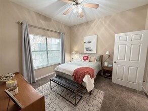 6607 Brodie Ln in Austin, TX - Building Photo - Building Photo