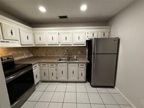 511 W Kalmia Dr in West Palm Beach, FL - Building Photo - Building Photo