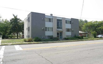 12405 Franklin Blvd Apartments