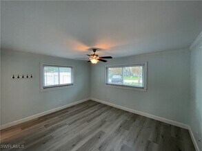 905 13th St N in Naples, FL - Building Photo - Building Photo