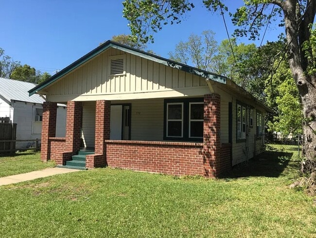 property at 776 Gorgas St