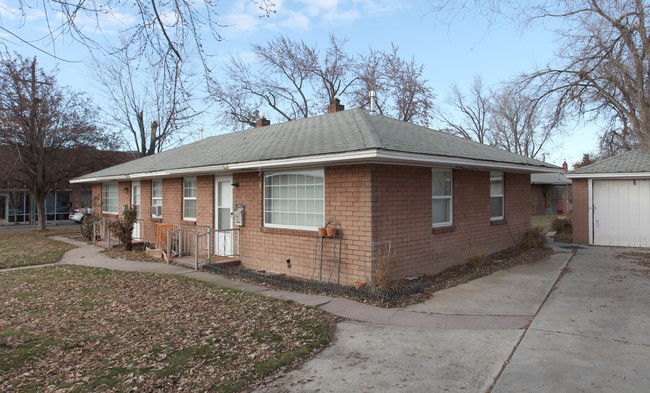 910 S Robert St in Boise, ID - Foto de edificio - Building Photo