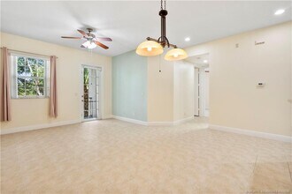 10560 SW Stephanie Way in Port St. Lucie, FL - Building Photo - Building Photo