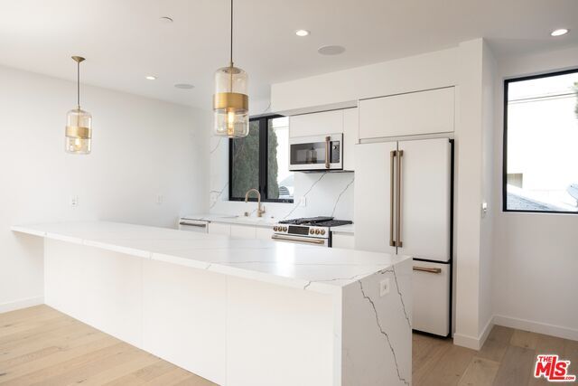 7275 W Hazel Ct in Los Angeles, CA - Building Photo - Building Photo