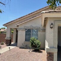 6020 N Milano Ct in Litchfield Park, AZ - Building Photo